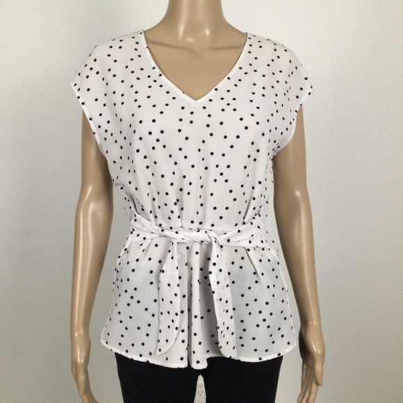 CLEO Cap Sleeve V-Neck Black Polka Dots on White background, Tie Belt - Picture 3 of 5